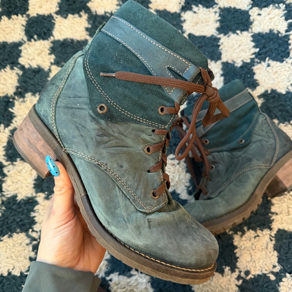 Dromedaris Kara Teal Leather Combat Boot, EU 39
